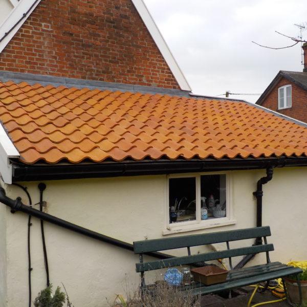 DSCN0438-600x600 Re-roof Ancient House Framlingham